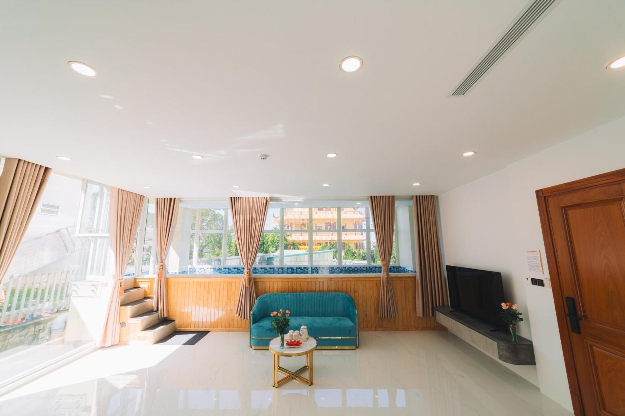 דה לאט Quy Tai Premium Hotel מראה חיצוני תמונה