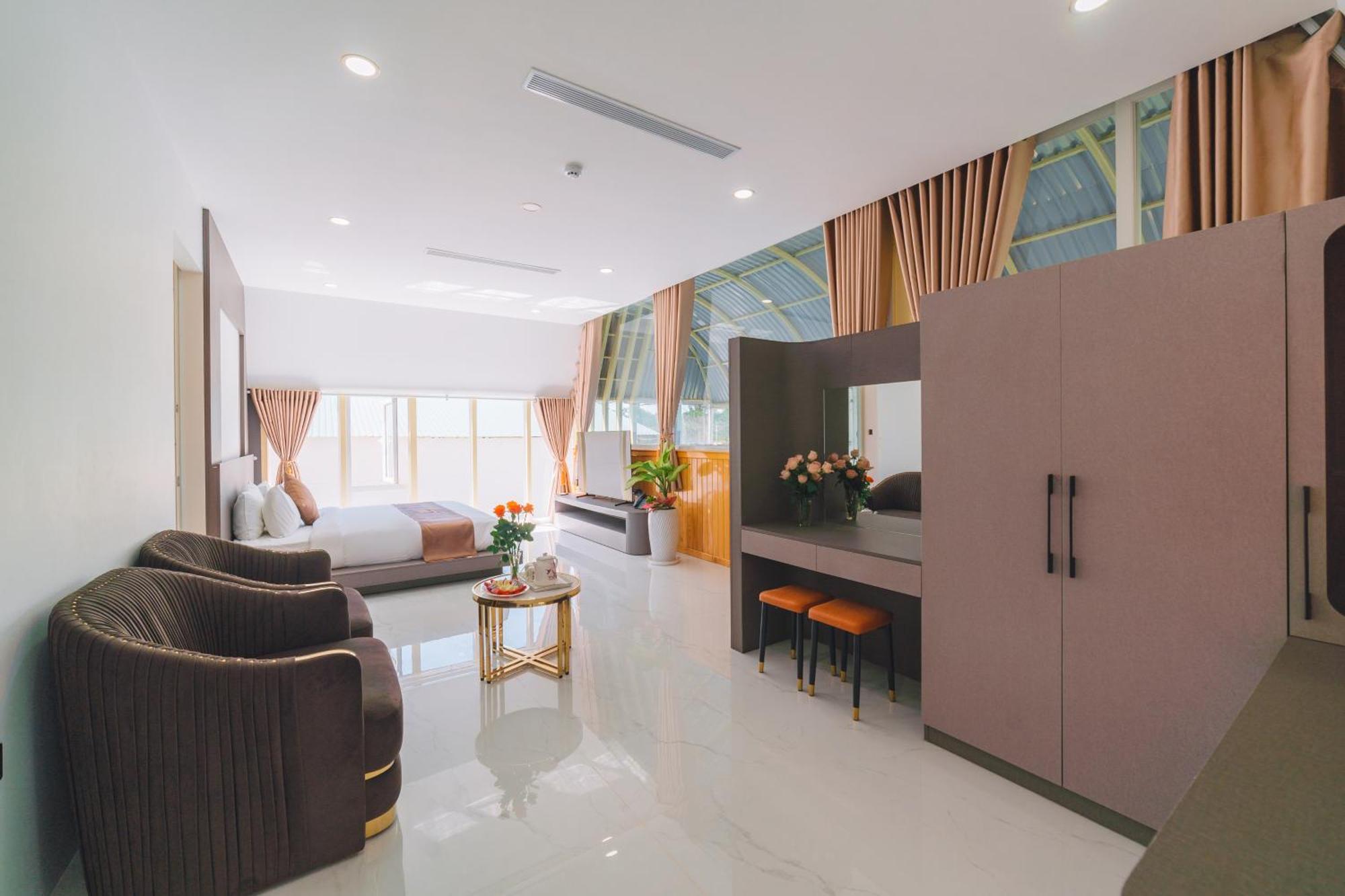 דה לאט Quy Tai Premium Hotel מראה חיצוני תמונה