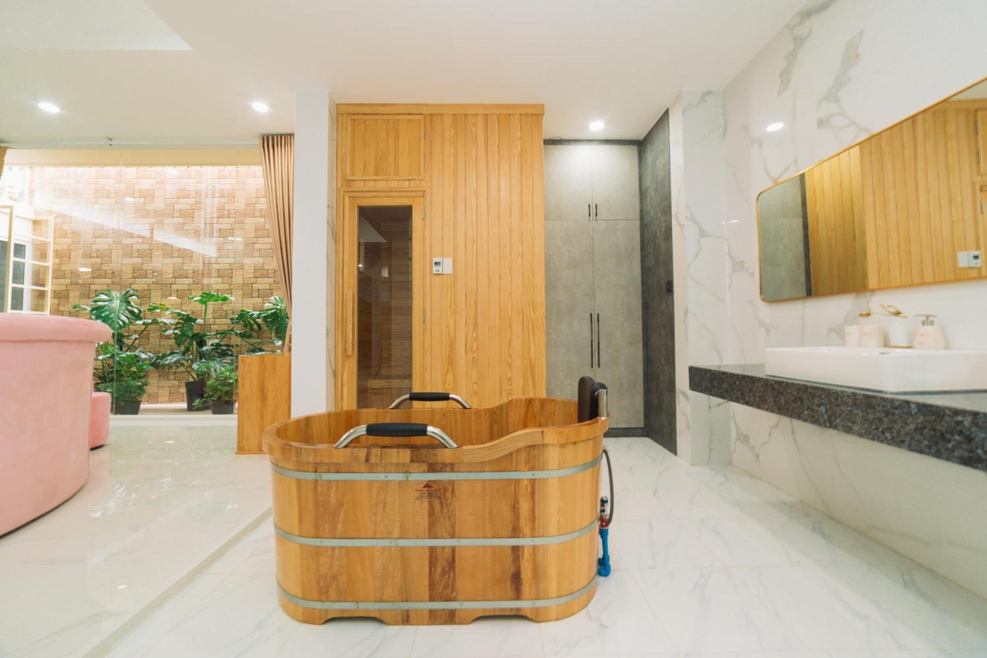 דה לאט Quy Tai Premium Hotel מראה חיצוני תמונה