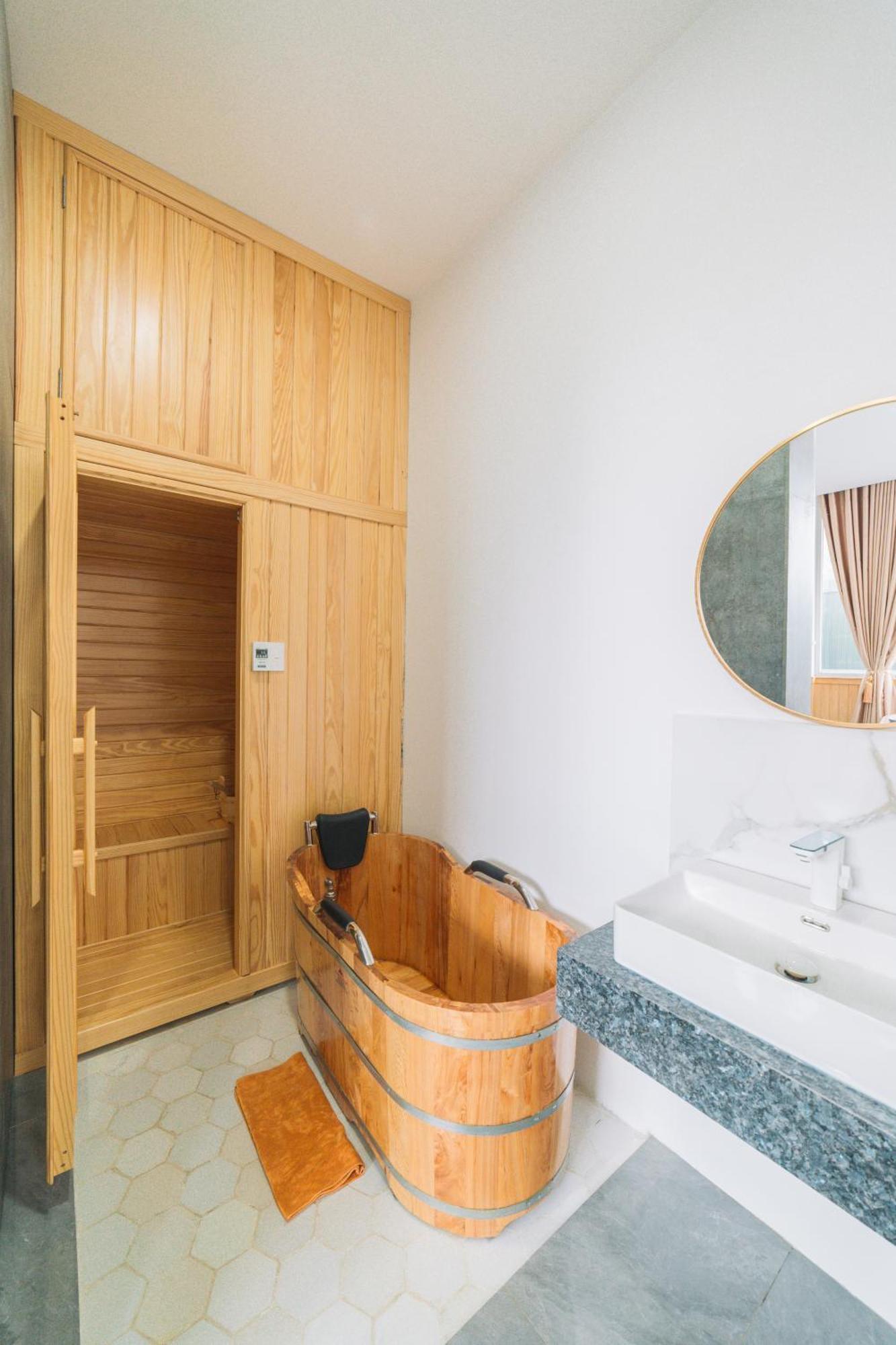 דה לאט Quy Tai Premium Hotel מראה חיצוני תמונה