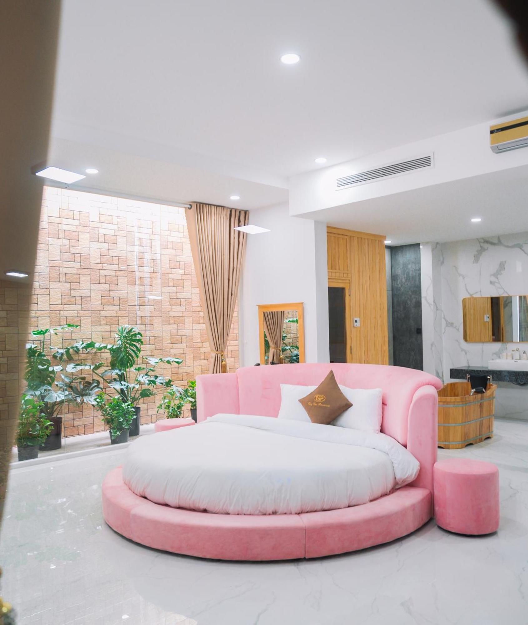 דה לאט Quy Tai Premium Hotel מראה חיצוני תמונה
