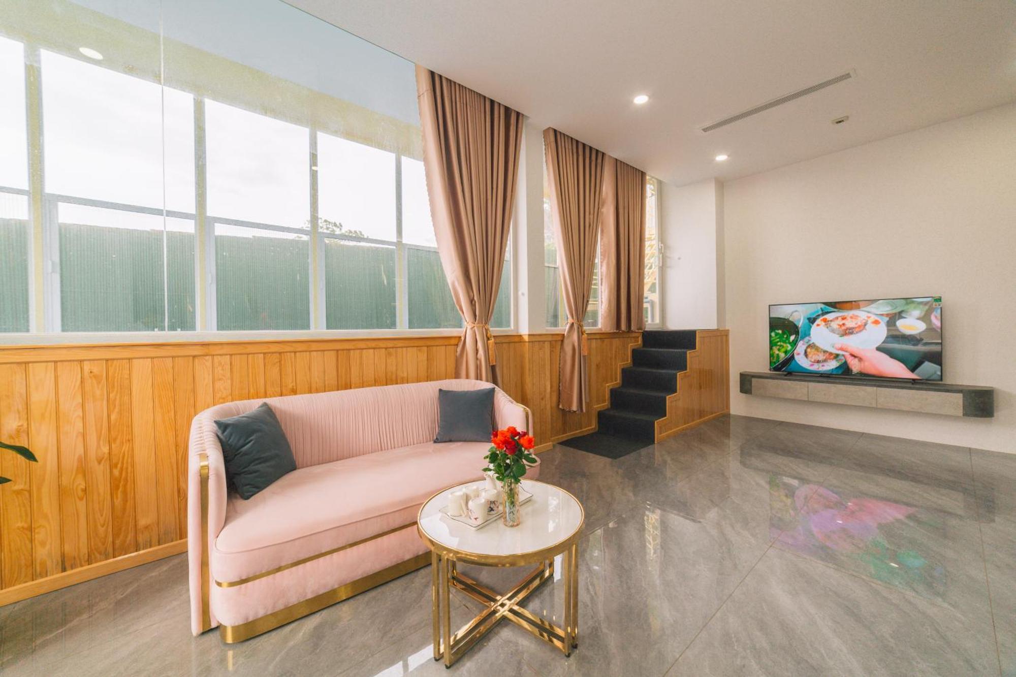 דה לאט Quy Tai Premium Hotel מראה חיצוני תמונה