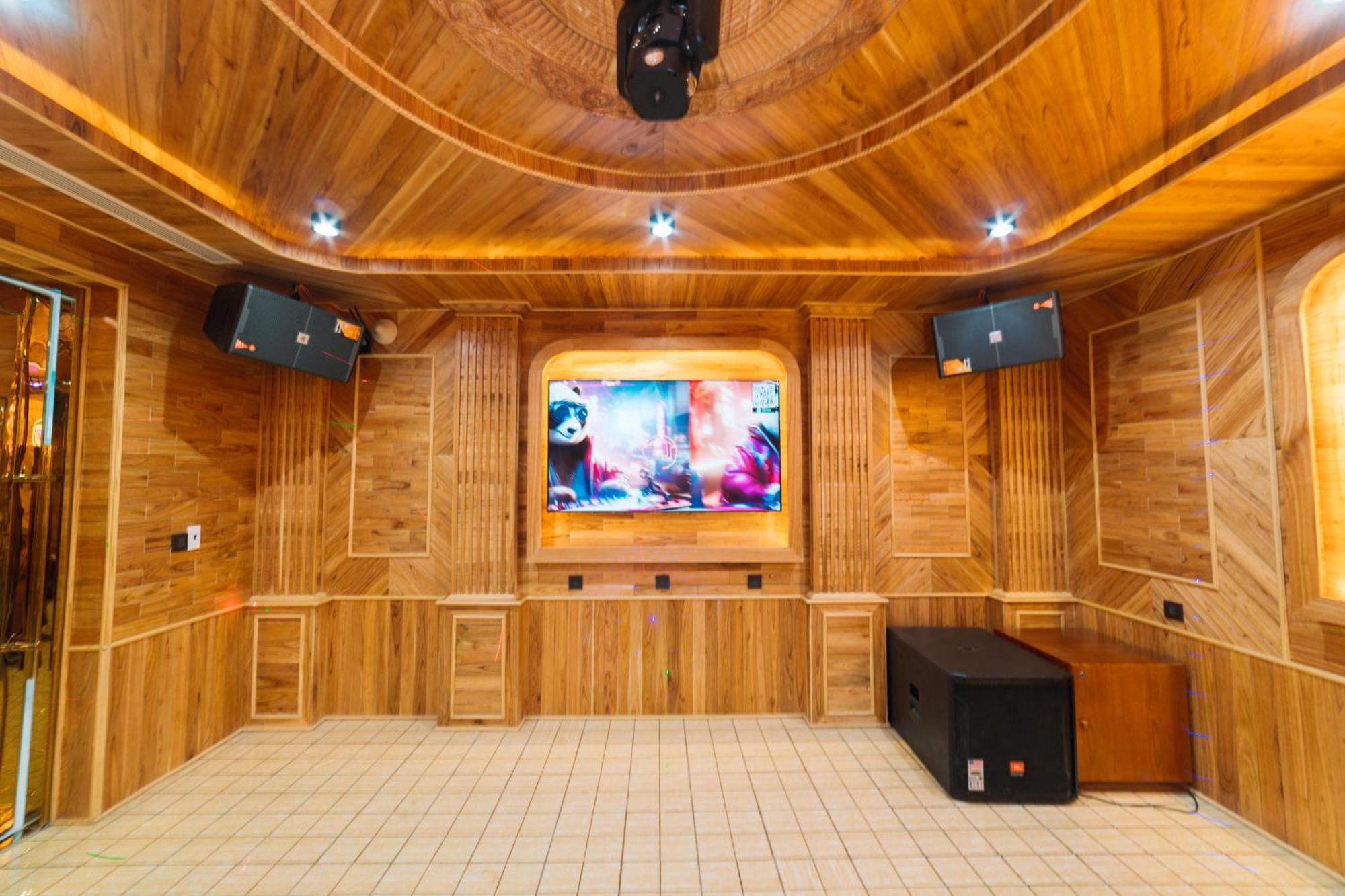 דה לאט Quy Tai Premium Hotel מראה חיצוני תמונה